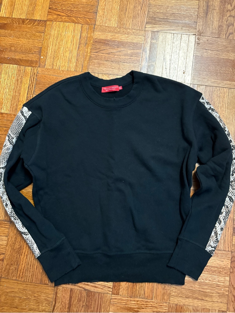 New N: PHILANTHROPY Black Crewneck Sweater size small
